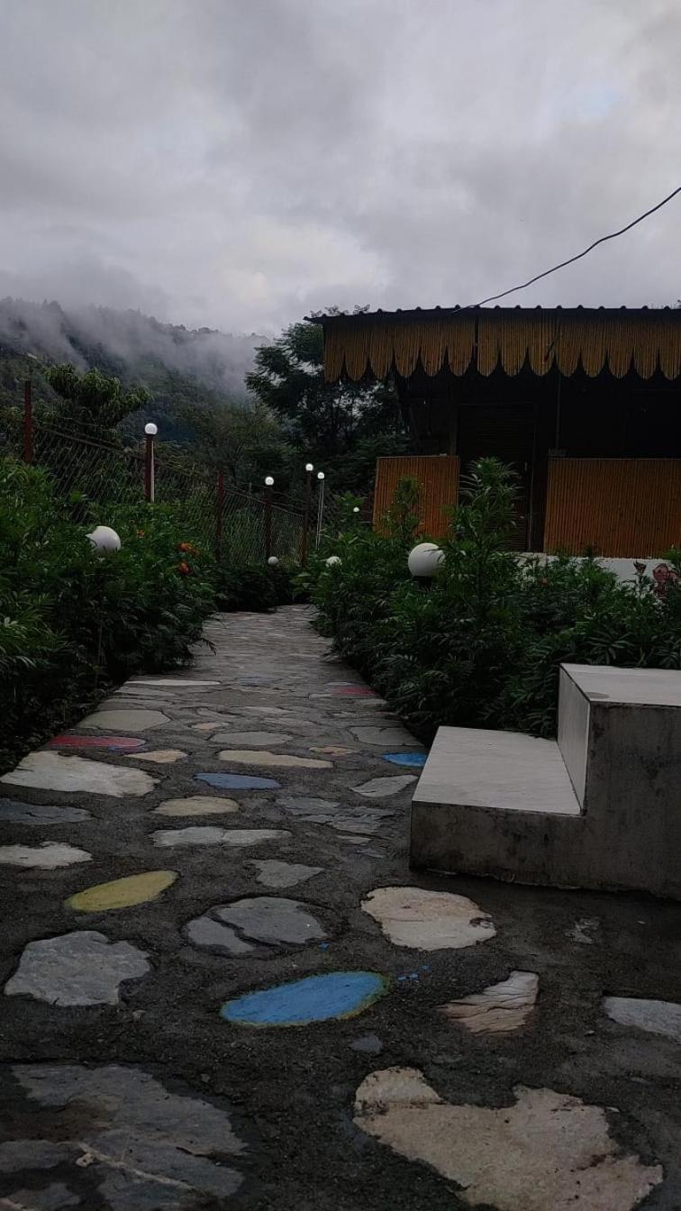 Krishna Kutir, Talla Ramgarh By The Meditating Society ภายนอก รูปภาพ